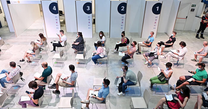 covid:-speranza,-siamo-ancora-dentro-l’epidemia,-oltre-58-mln-dosi-vaccini