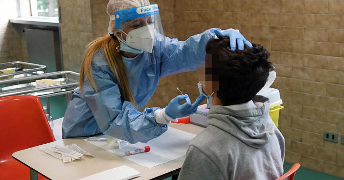 a-scuola-no-all’isolamento-dei-contatti,-basta-un-test-rapido