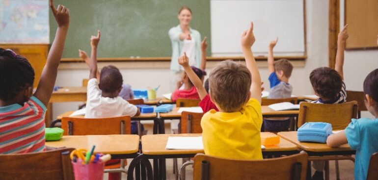 green-pass-obbligatorio-a-scuola-e-nelle-mense-aziendali,-le-regole-e-le-proteste-dei-sindacati