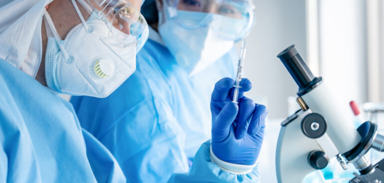 piena-approvazione-da-fda-al-vaccino-pfizer.-non-piu-solo-“uso-emergenziale”:-il-vaccino-e-sicuro