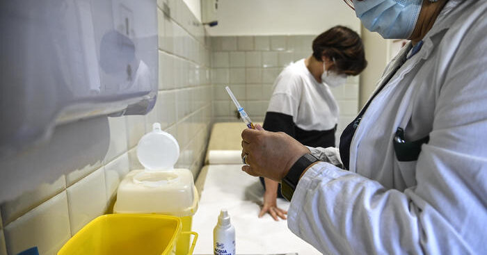 pediatri-e-ginecologi,-subito-il-vaccino-a-donne-incinte-e-bimbi