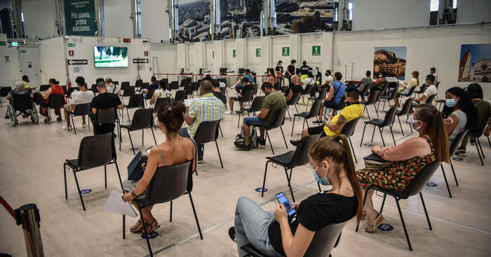 covid:-entro-l’autunno-la-terza-dose-per-anziani-e-fragili