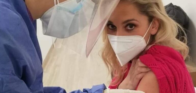 l’italia-supera-il-70%-della-popolazione-vaccinata-con-due-dosi