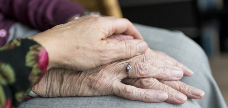 parkinson,-il-neurochirurgo:-«trattamento-personalizzato-con-pacemaker-cerebrale-di-ultima-generazione»