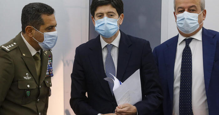 covid,-figliuolo:-‘si-accelera-sulla-terza-dose,-possiamo-farla-a-tutti’