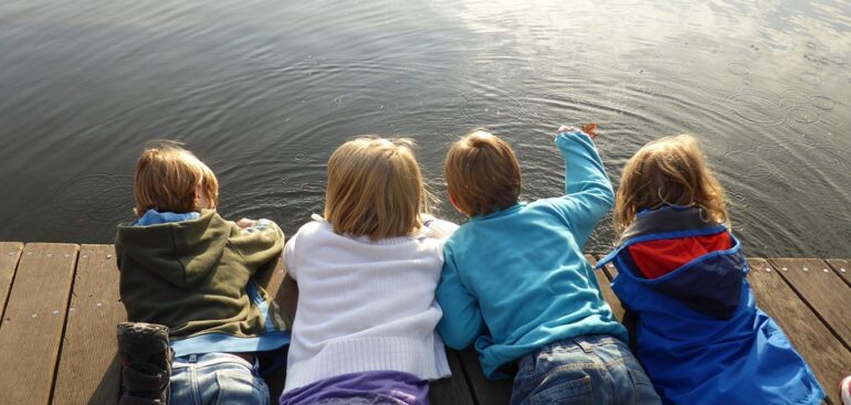 “vite-a-colori”,-il-rapporto-unicef-sull’impatto-della-pandemia-nella-vita-di-bambini-e-adolescenti