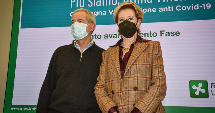 covid,-in-lombardia-ipotesi-terza-dose-in-metro-e-supermercati