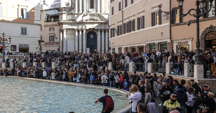 covid:-in-24-ore-11.555-positivi,-49-le-vittime,-dato-peggiore-dal-6-maggio