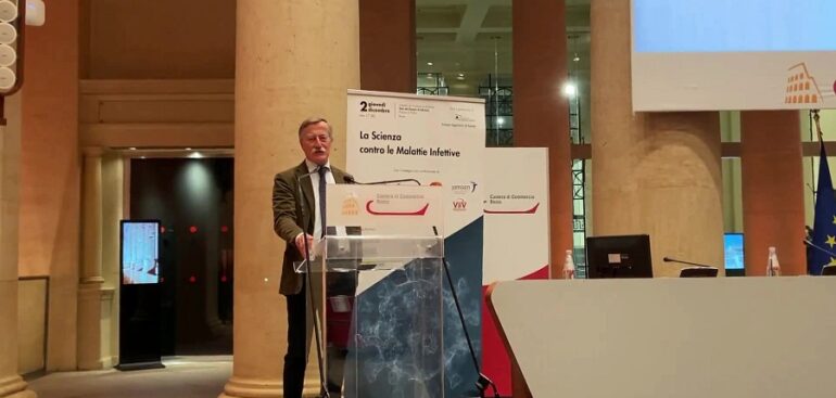 antibiotico-resistenza,-andreoni-(infettivologo):-«sara-la-prima-causa-di-morte-nel-mondo:-10-milioni-di-vittime-entro-il-2050»