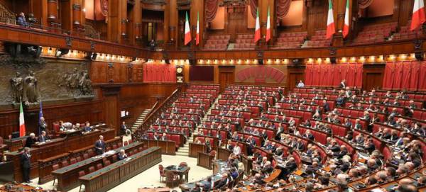 covid,-flati-(m5s):-«rafforzare-farmacovigilanza-attiva-su-dose-richiamo-del-vaccino»
