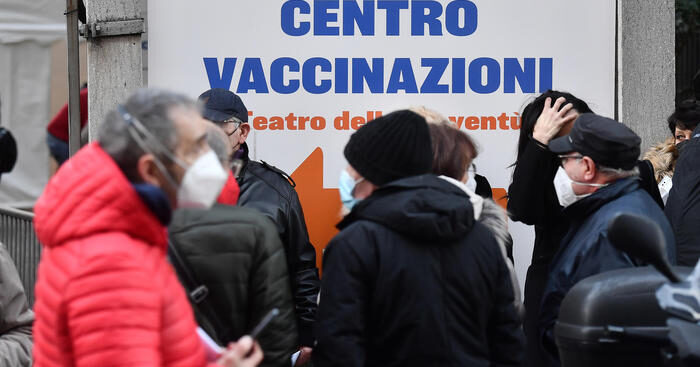 vaccini:-a-gennaio-17,7-milioni-dosi,-548mila-al-giorno
