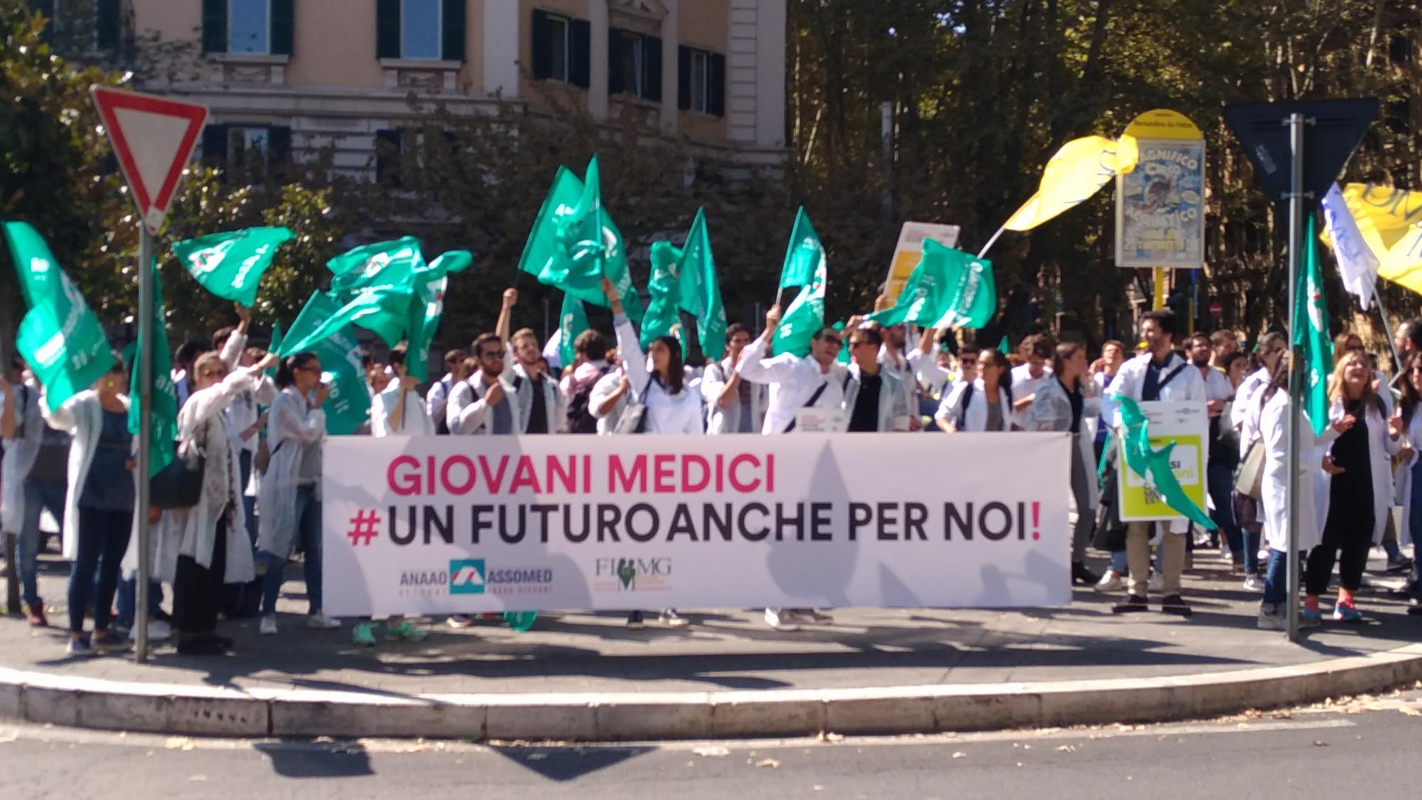 proroga-termine-per-assunzione-a-tempo-determinato-dei-medici-specialisti,-anaao-giovani:-«la-proposta-fa-ben-sperare»