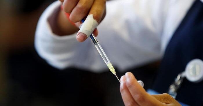vaccini:-quarta-dose-protegge-il-30%-da-contagio-omicron