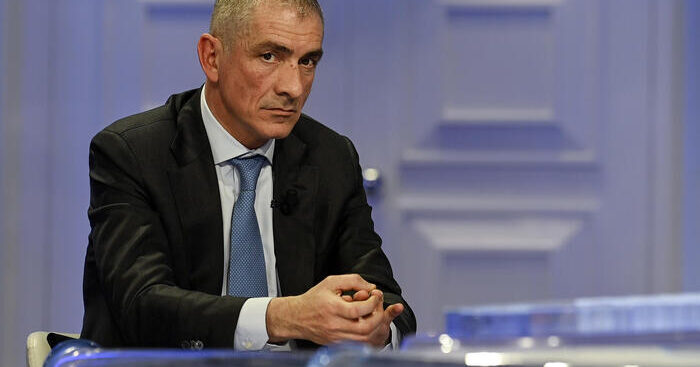 costa,-per-over-50-ipotesi-solo-tampone-per-andare-al-lavoro