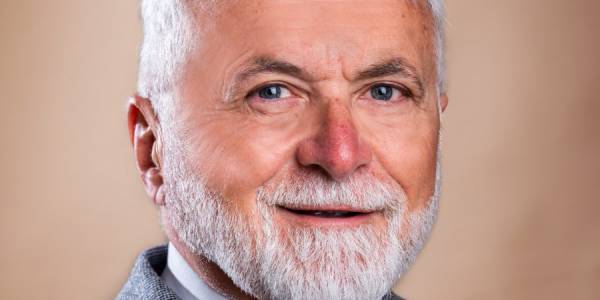 infermieri,-al-direttore-del-cecri-gennaro-rocco-il-premio-“international-nurse-researcher-hall-of-fame-2022”