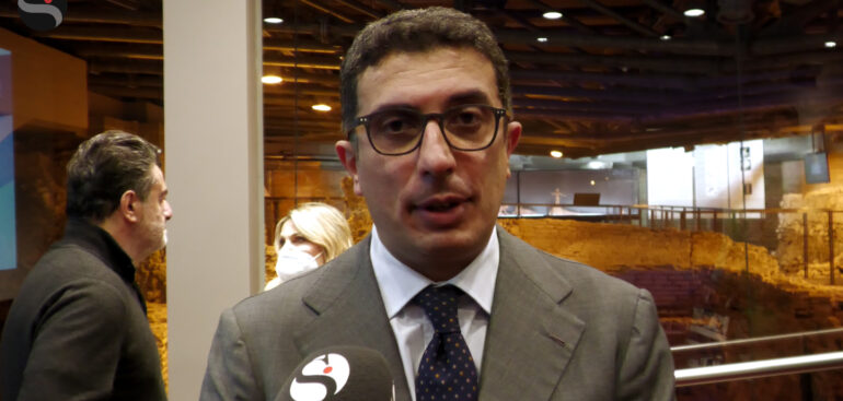 «centinaia-di-migliaia-di-interventi-agli-occhi-saltati,-situazione-critica»,-l’allarme-dell’oculista-mele