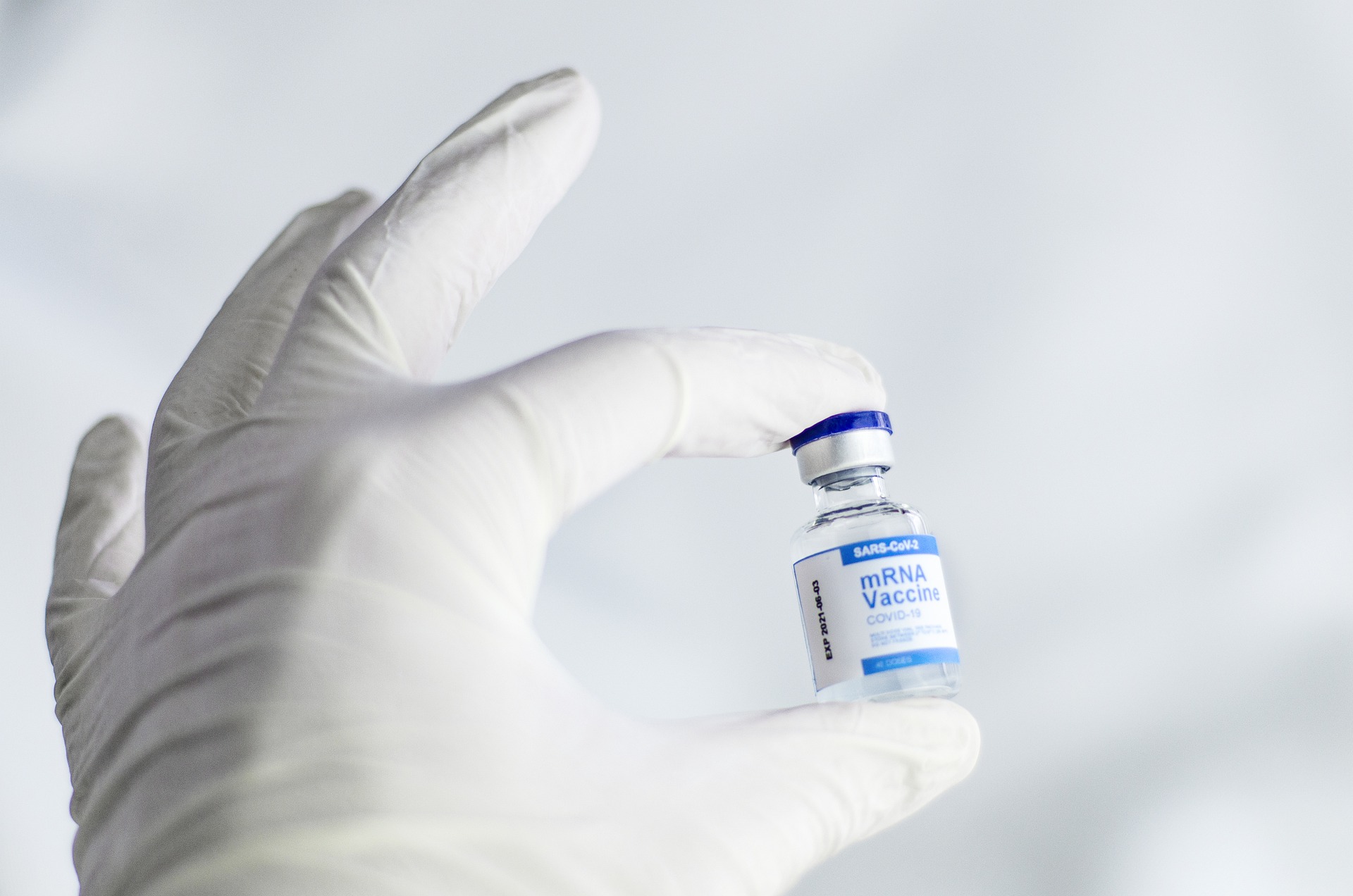 quarta-dose?-abrignani:-«si-per-over-80,-in-autunno-possibile-vaccino-contro-varianti-e-influenza»