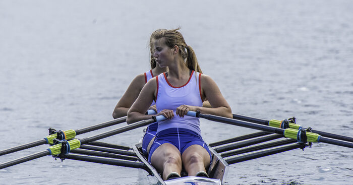 in-27-citta’-la-regata-in-rosa-per-fare-luce-sulla-salute-delle-donne