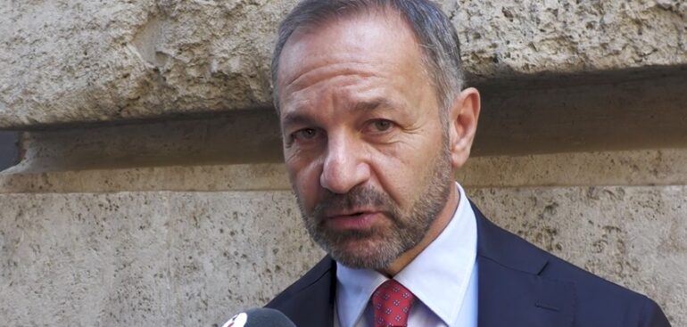 inserire-la-comunicazione-medico-paziente-nei-percorsi-formativi,-la-proposta-di-provenza-(m5s)