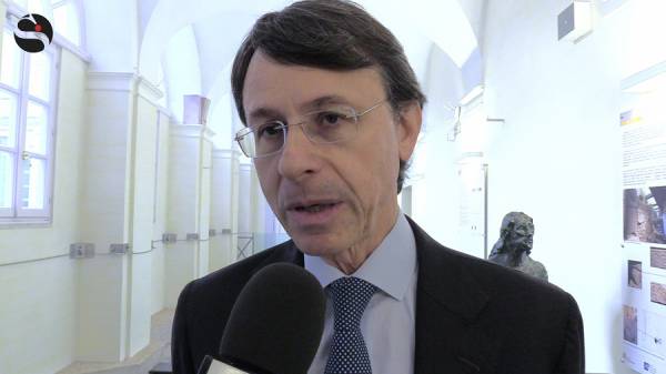 mandelli-(fofi):-«la-riforma-del-corso-di-laurea-in-farmacia-e-un-traguardo-storico»