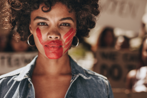 giornata-contro-la-violenza-sulle-donne.-la-storia-di-grazia:-«togliermi-i-soldi,-non-farmi-lavorare-era-il-suo-modo-di-gestirmi»