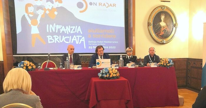 quasi-1-bimbo-su-10-subisce-maltrattamenti-o-abusi