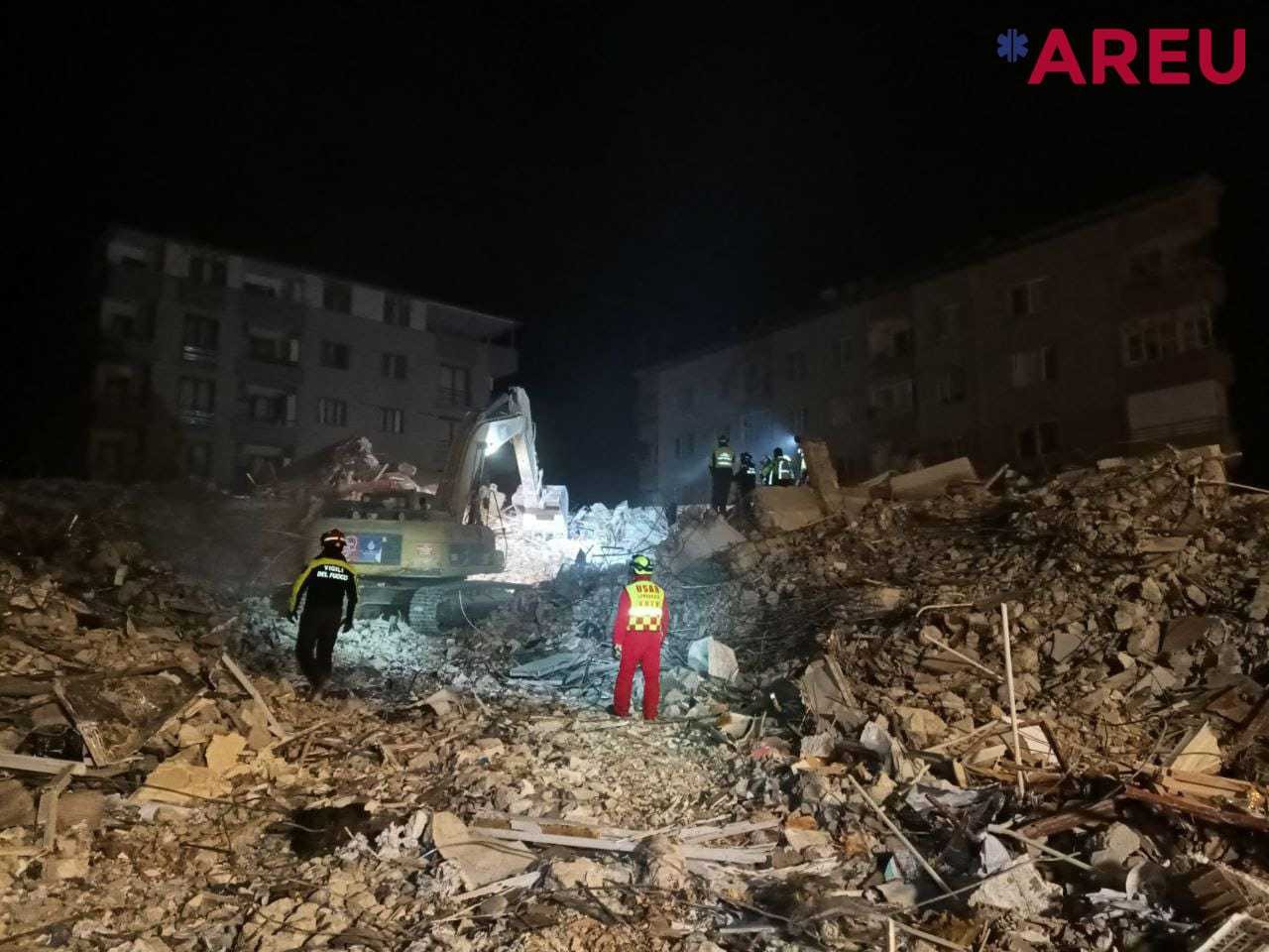 sopravvissuti:-come-si-rimane-in-vita-sotto-le-macerie-di-un-terremoto.-parlano-gli-esperti-sul-campo