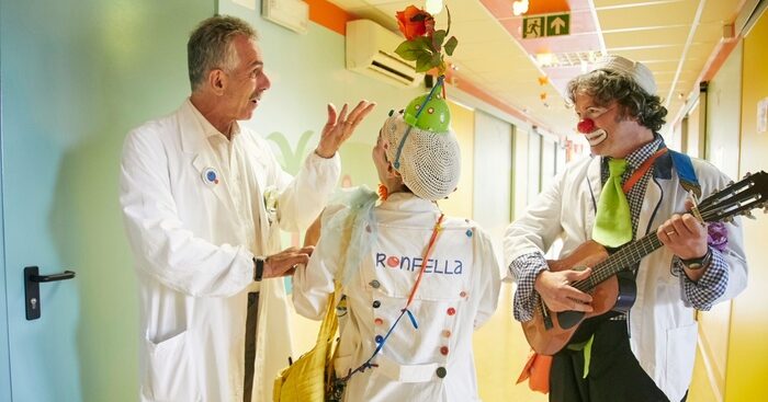 terapia-del-sorriso-in-ospedale-aiuta-36.000-bimbi-l’anno
