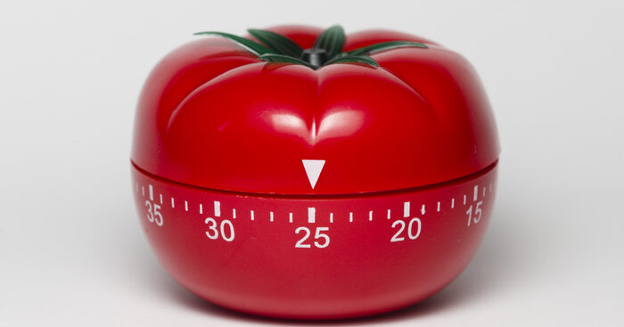 il-timer-della-fame,-i-maschi-mangiano-di-notte-e-ingrassano