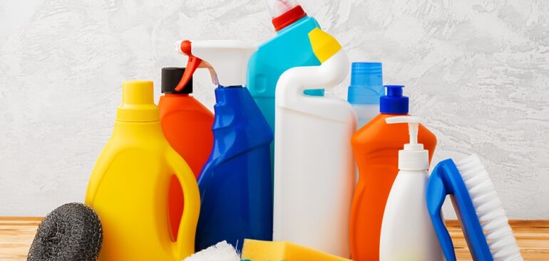 dallo-shampoo-ai-detersivi,-studio-rivela-le-sostanze-tossiche-nascoste-che-minacciano-la-salute