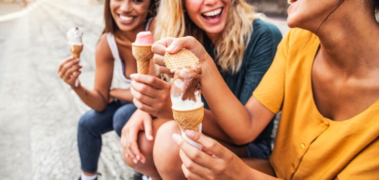 salute:-a-pranzo-solo-gelato?-esperti:-«non-e-scelta-migliore,-si-arriva-a-cena-affamati»