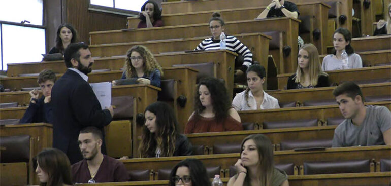 numero-chiuso-medicina,-i-posti-a-disposizione-salgono-a-18.133