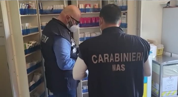 carabinieri-nas:-«grande-attenzione-a-rsa-e-case-di-riposo.-nel-2023-piu-di-sei-al-mese-chiuse-per-irregolarita»