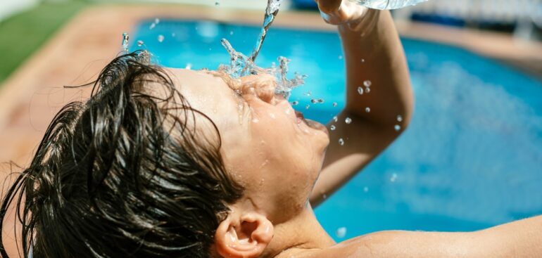 colpi-di-calore,-dai-pediatri-«istruzioni»-per-riconoscerli-e-prevenirli