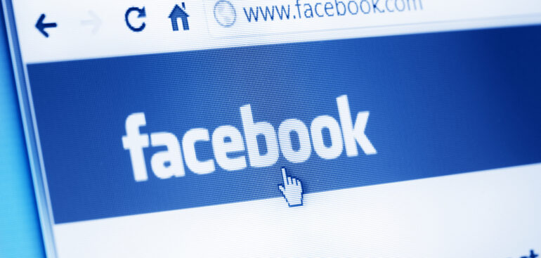 schianto-in-diretta-social:-quando-la-“corsa”-ai-like-mette-a-rischio-vite-umane
