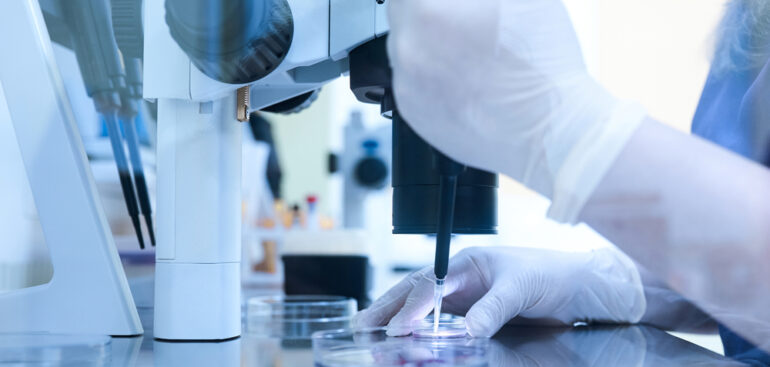 scienziati-«stampano»-la-prima-pelle-piu-simile-a-quella-umana,-accelera-la-guarigione-delle-ferite