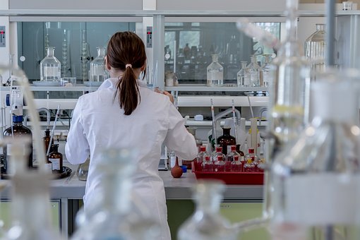 donne-“cenerentole”-della-ricerca-in-europa,-anche-se-meta-dei-laureati-e-dottorati-e-“rosa”