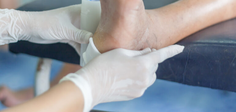 diabete,-fand-al-ministro-schillaci:-“reinserire-nei-lea-la-scarpa-per-il piede-diabetico”