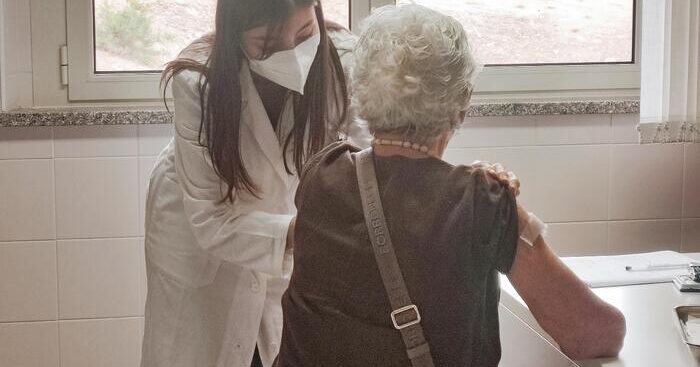 in-campania-solo-meta-degli-over-65-vaccinata-contro-influenza