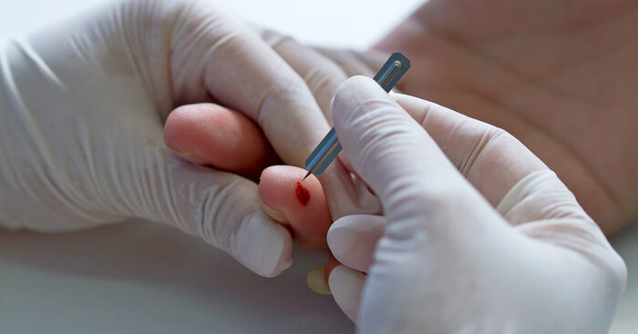 infrarossi-su-una-goccia-di-sangue-per-monitorare-la-salute