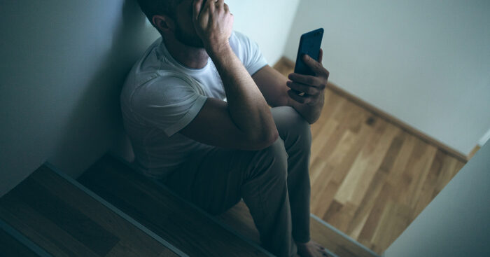 suicidio,-oltre-7mila-richieste-di-aiuto-nel-2023-al-telefono-amico