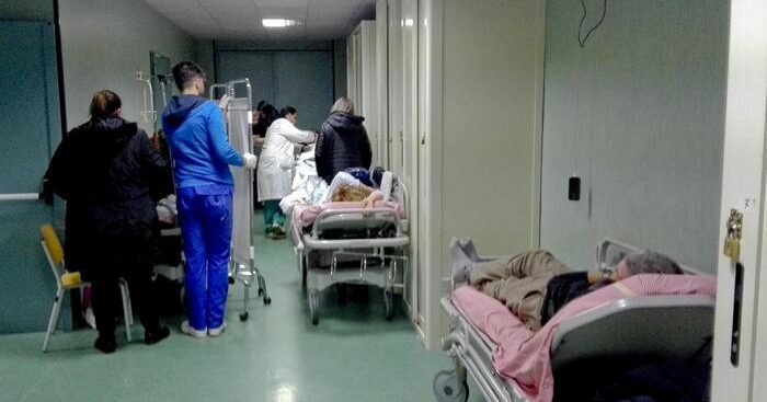paziente-di-94-anni-resta-su-una-barella-del-118-per-oltre-60-ore