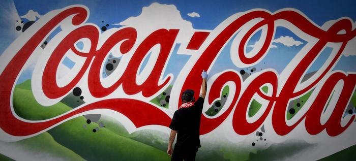 maxi-richiamo-di-prodotti-coca-cola-in-europa-per-clorato