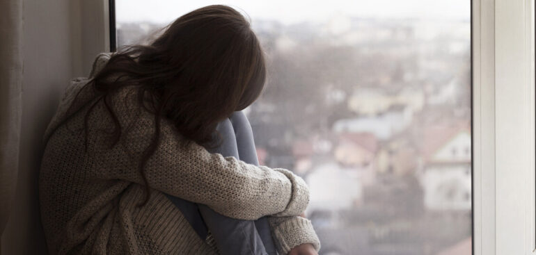sostanze-neurotossiche-legate-alla-depressione-nelle-adolescenti