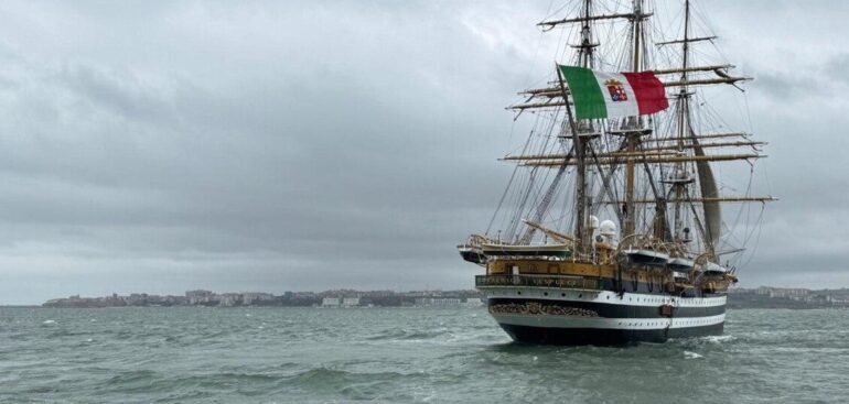 la-prevenzione-naviga-in-puglia-insieme-alla-nave-vespucci