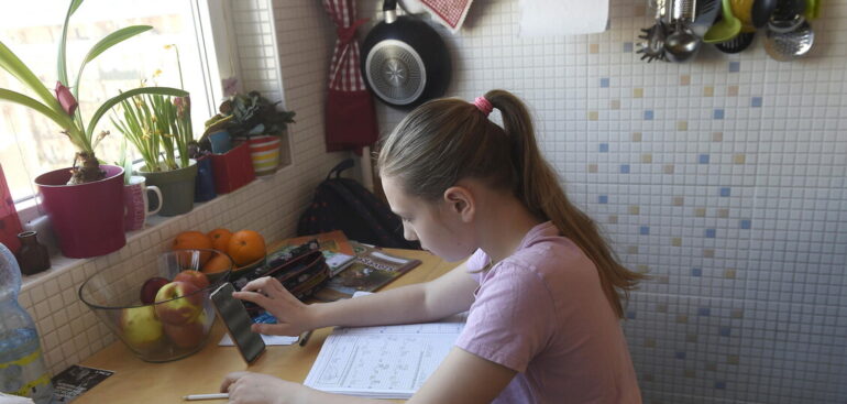 >ansa-box/scuola-senza-smartphone,-da-iss-consigli-digital-detox