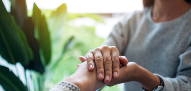 speciale-congresso-aiom-il-lavoro-cancellato-dal-cancro,-il-16%-costretto-ad-abbandonarlo-dopo-la-diagnosi.-1800-euro-l’anno-i-costi-di-tasca-propria-per-ogni-paziente