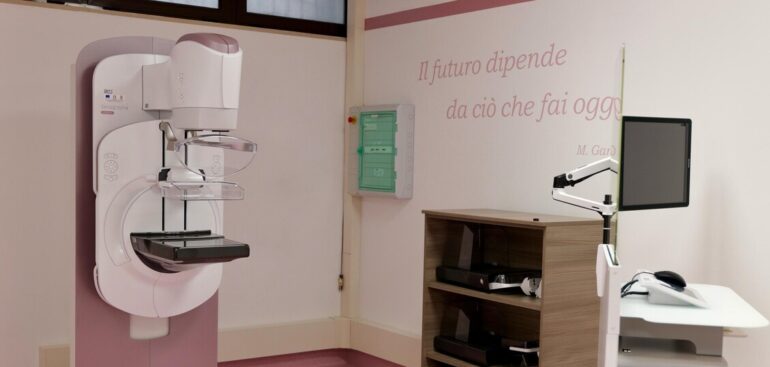 tumori,-calano-i-decessi-in-italia-ma-e-fuga-dal-sud-per-gli-interventi-al-seno