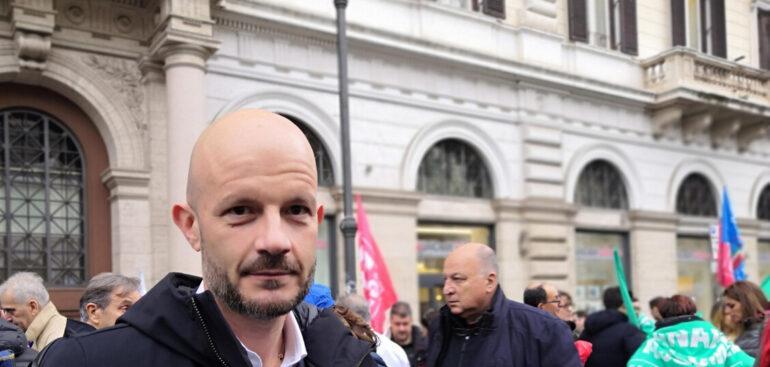 medici-in-servizio-fino-a-72-anni,-per-anaao-assomed-sia-solo-su-base-volontaria
