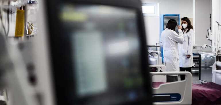 in-francia-legittimo-fermare-cure-nonostante-biotestamento,-prevale-la-scelta-medica